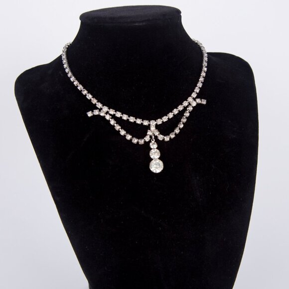 VINTAGE ART DECO 1940's STYLE RHINESTONE TEARDROP STONE NECKLACE - Picture 2 of 9